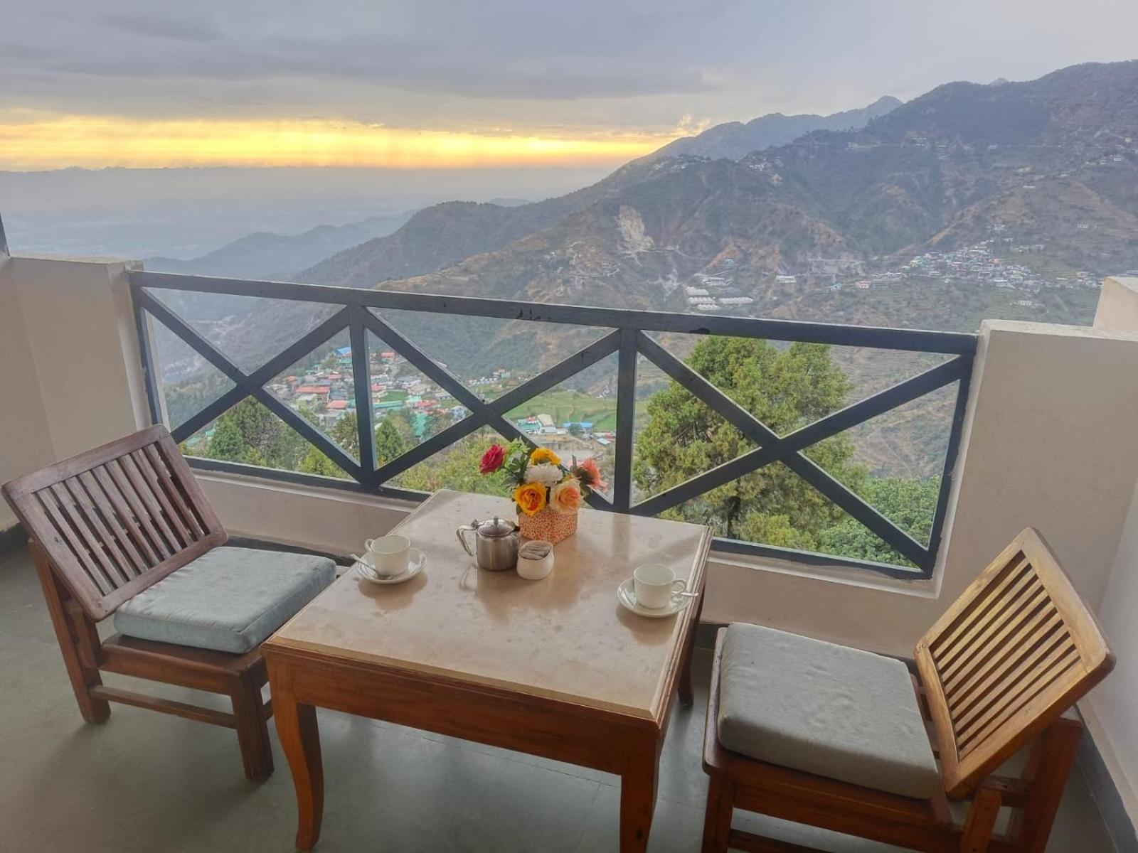 Green N Breeze Resorts Mussoorie Kültér fotó