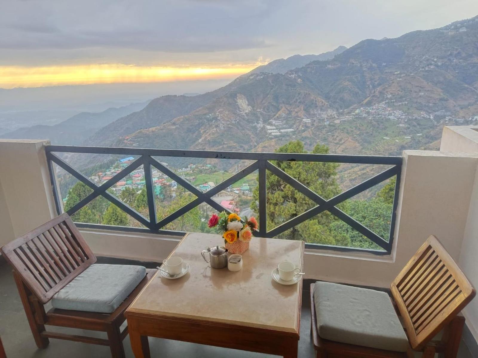 Green N Breeze Resorts Mussoorie Kültér fotó